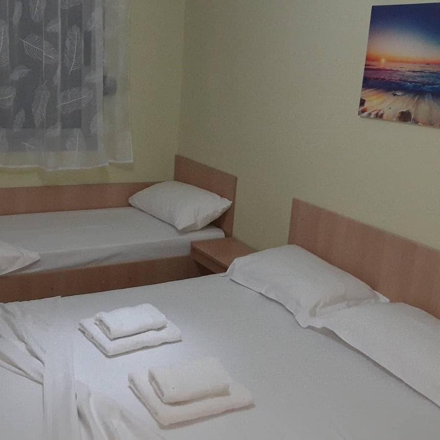 Disy Apartments Влёра Номер фото
