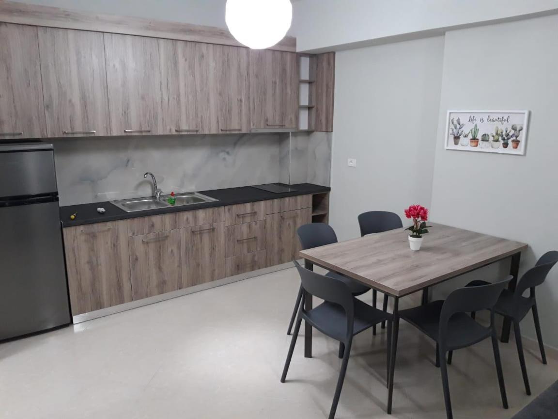 Disy Apartments Влёра Номер фото