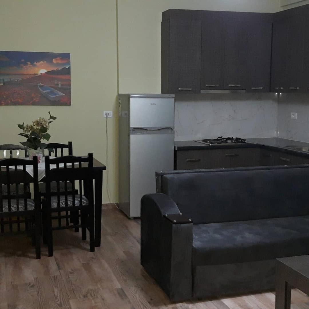 Disy Apartments Влёра Номер фото